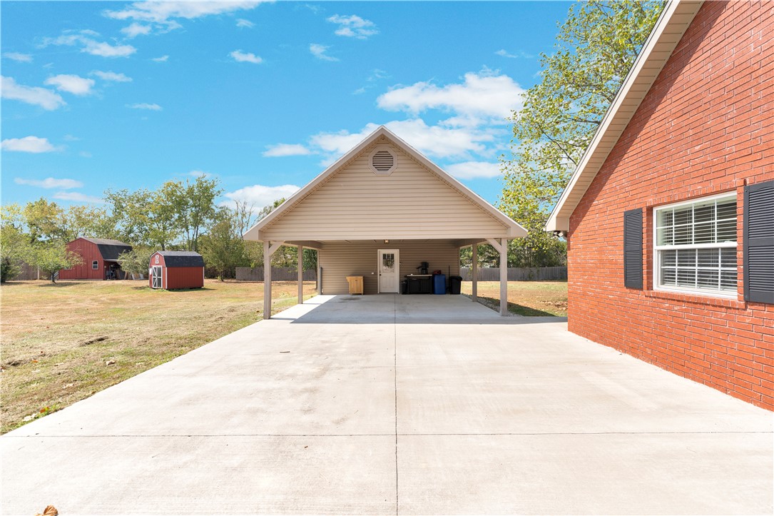 main property photo 26
