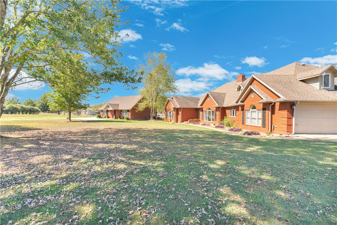 main property photo 32