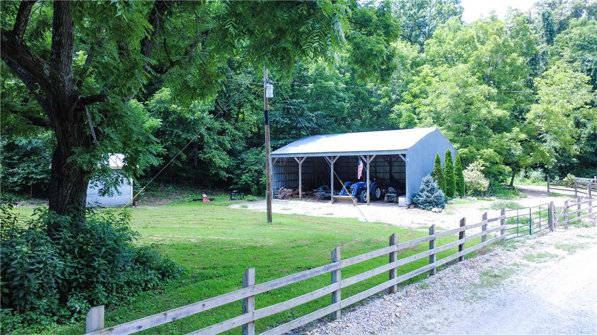 main property photo 23