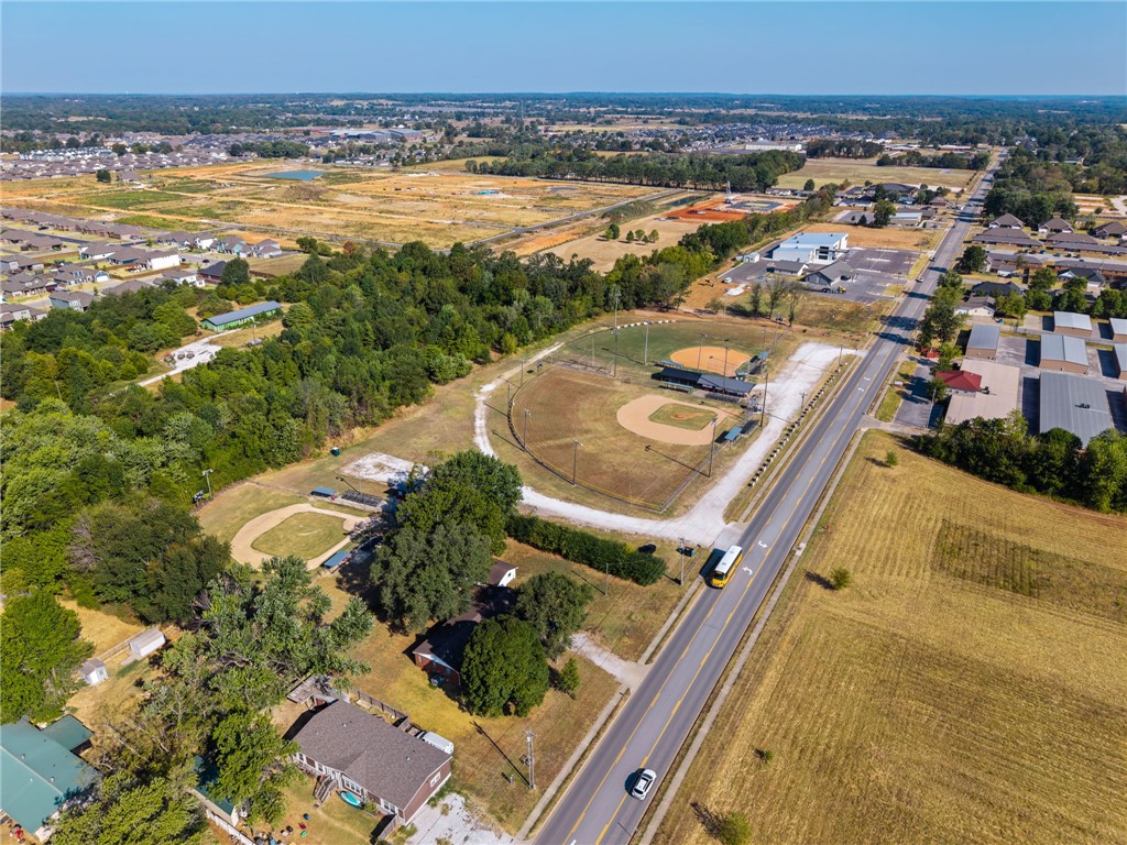 main property photo 16
