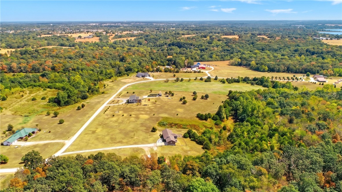 main property photo 41