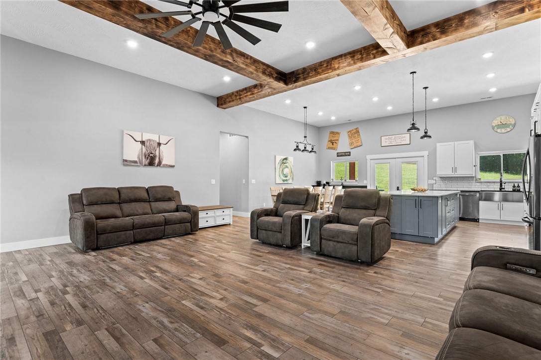main property photo 17