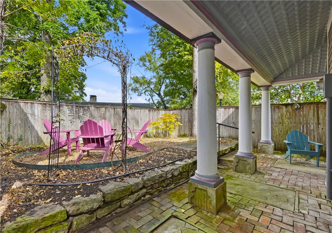 main property photo 25