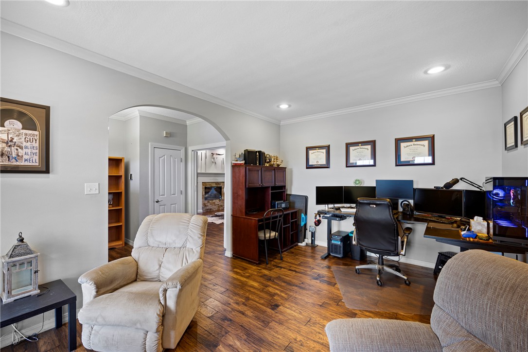 main property photo 22