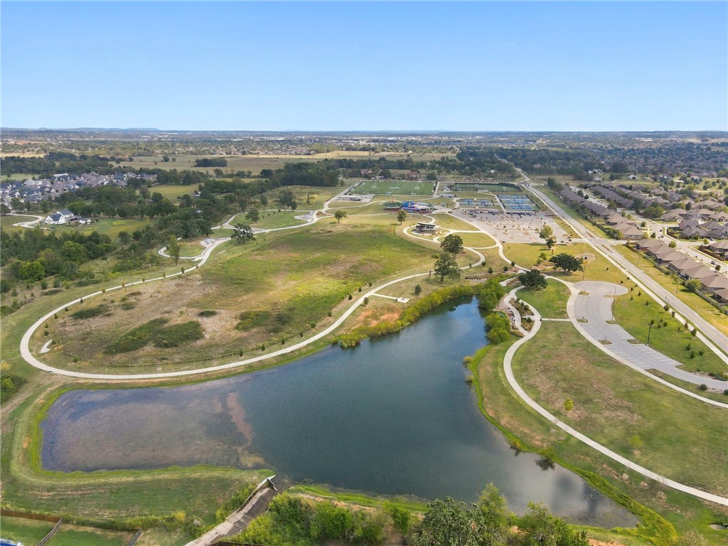 main property photo 40