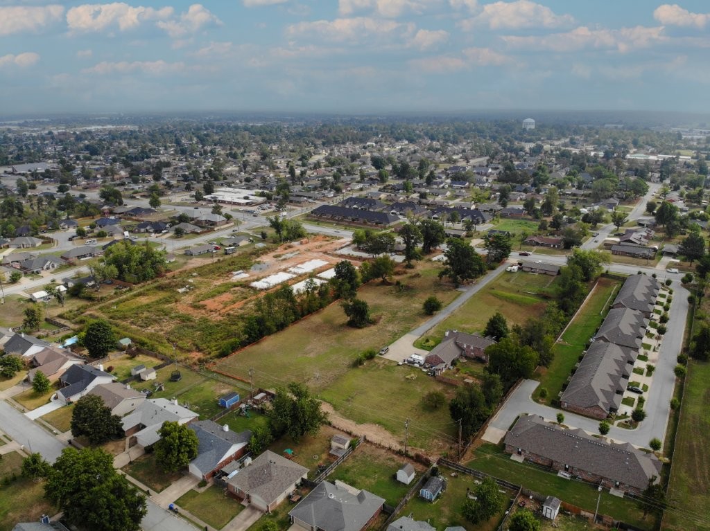 main property photo 11