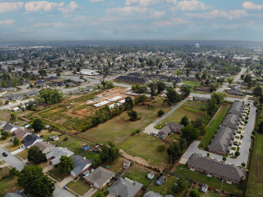 main property photo 8