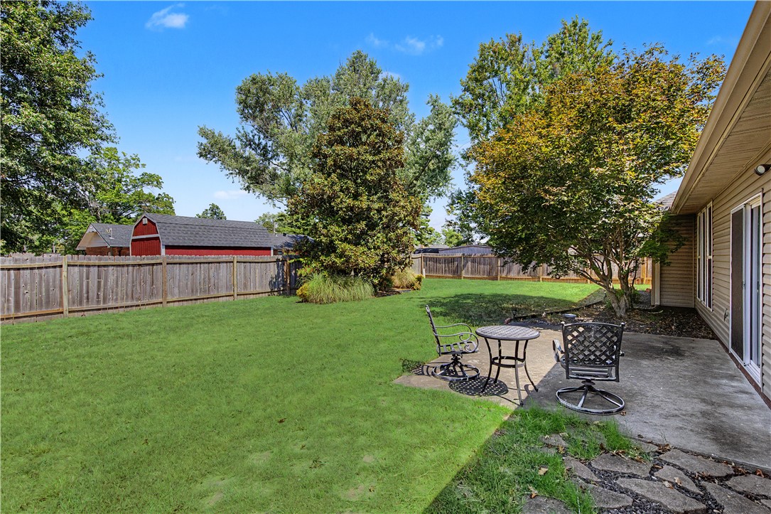main property photo 17