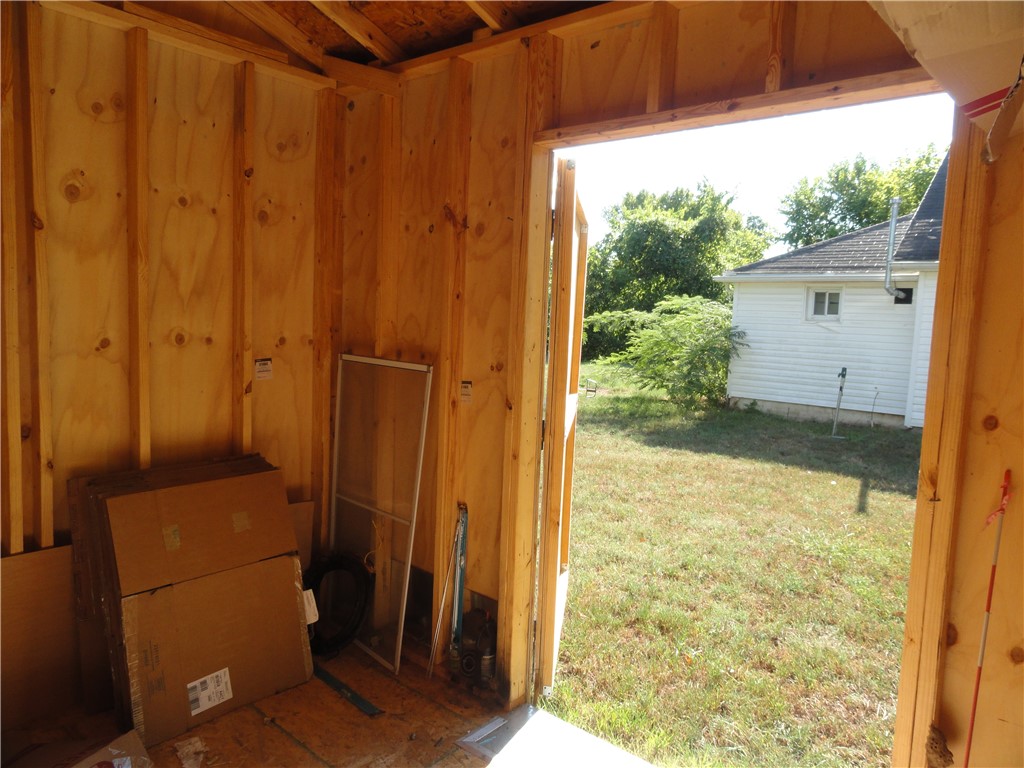 main property photo 23