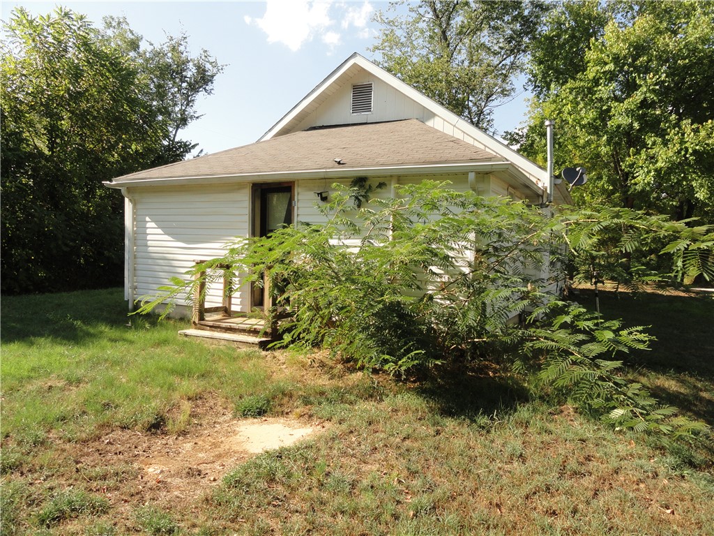 main property photo 9