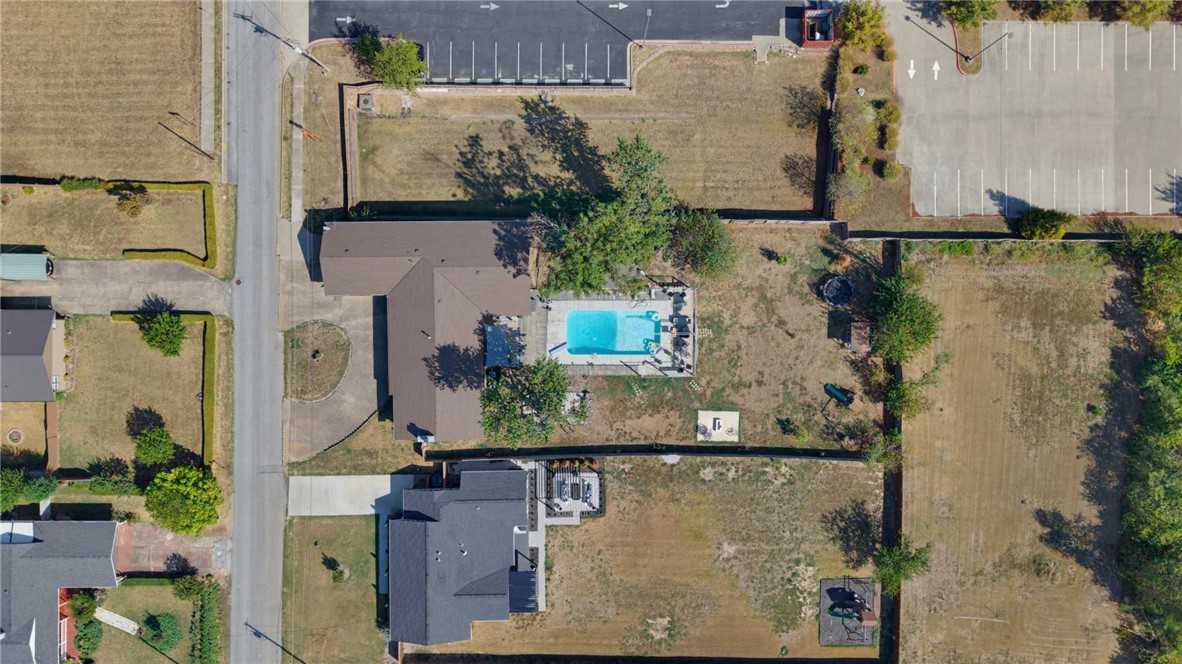 main property photo 29