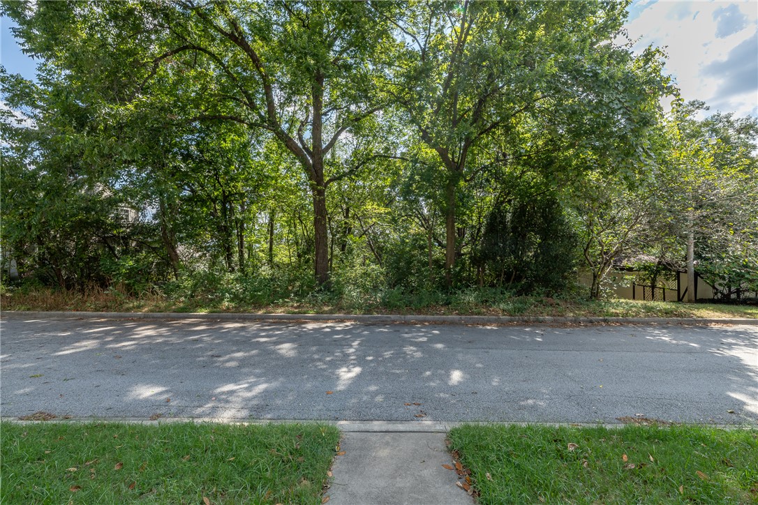 main property photo 14