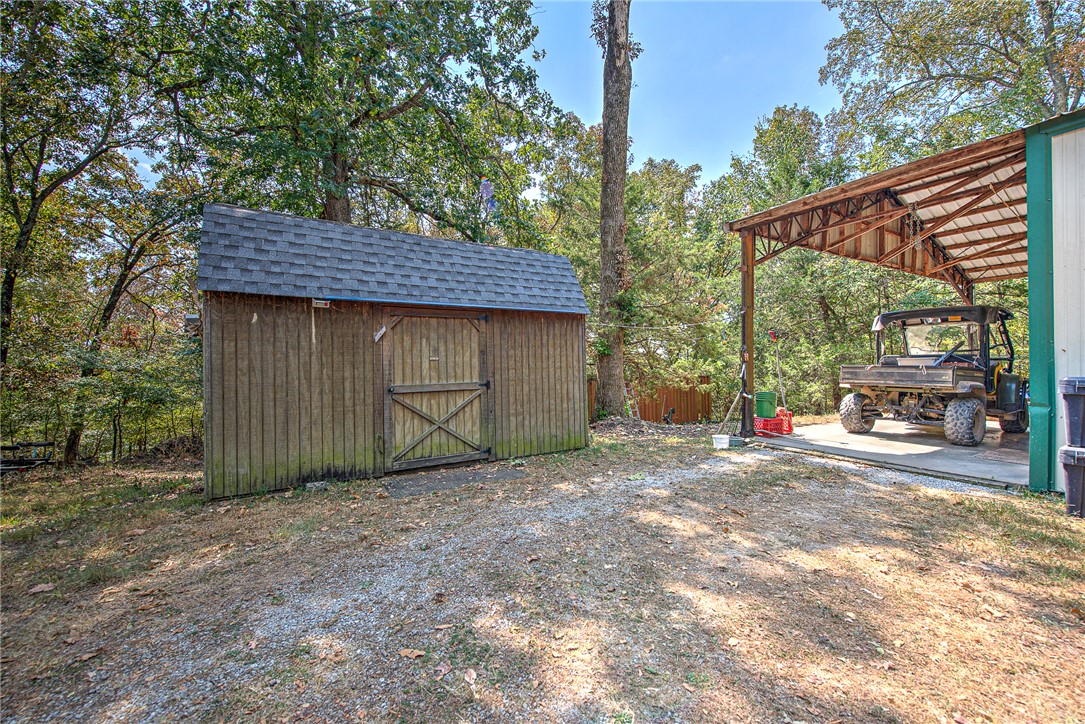 main property photo 31