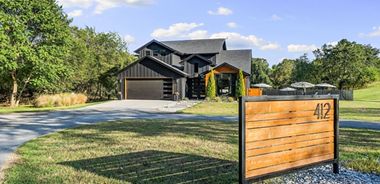 image of property with 4 Bed | 3 Bath | 2,950 Sqft