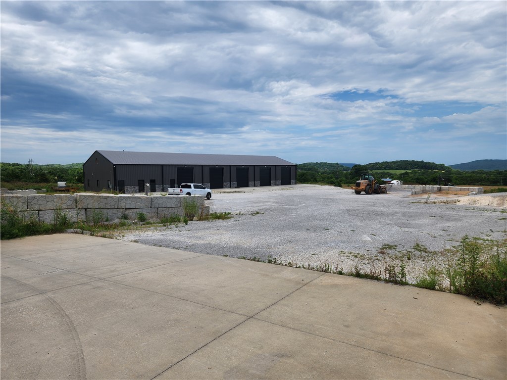 main property photo 18