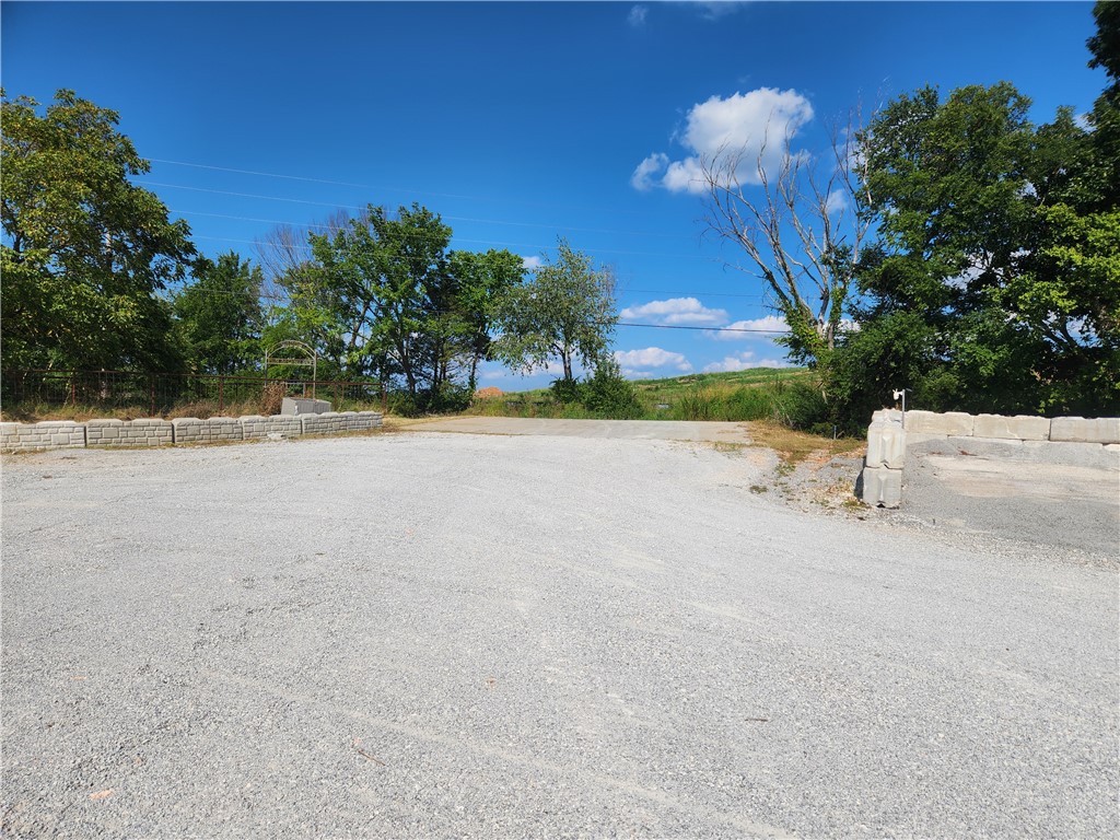 main property photo 24