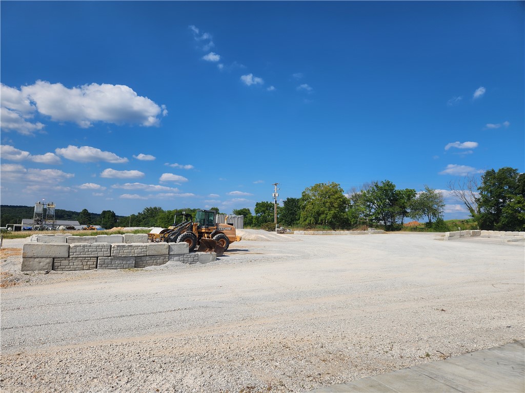 main property photo 29