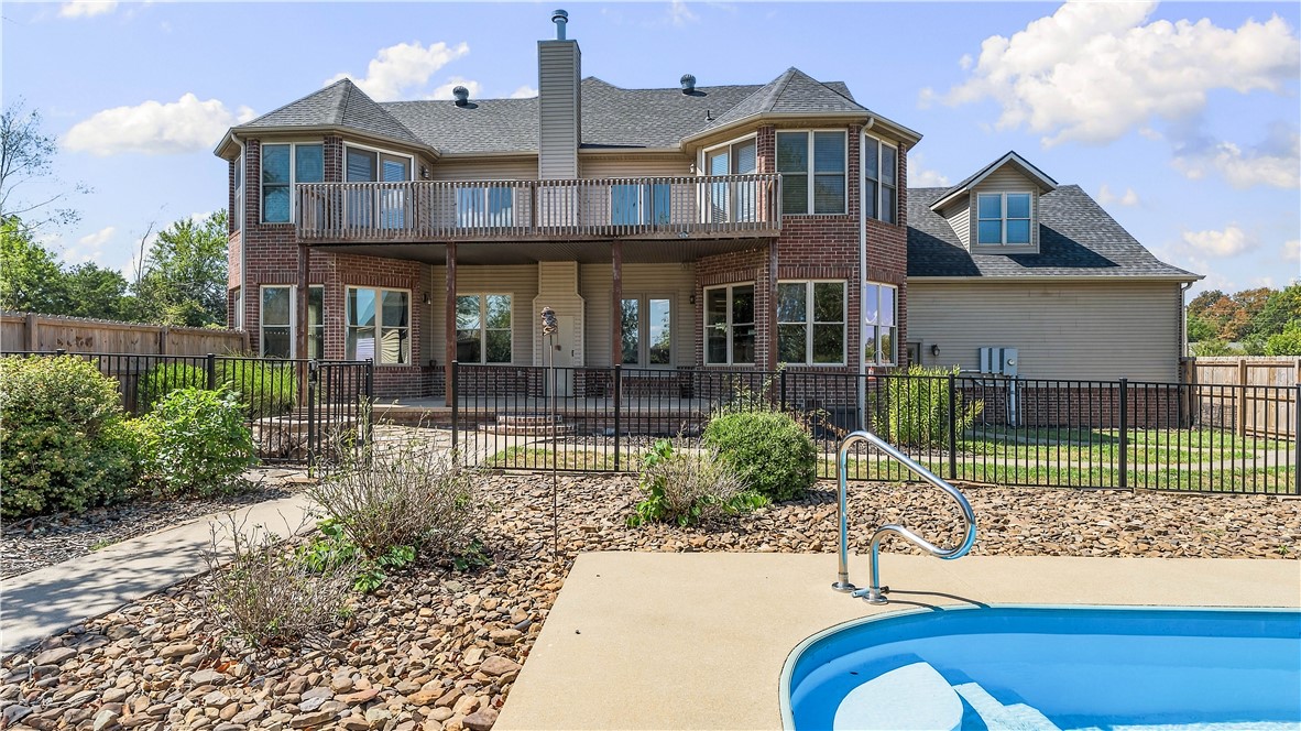 main property photo 38