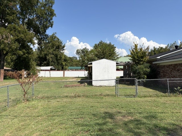 main property photo 11