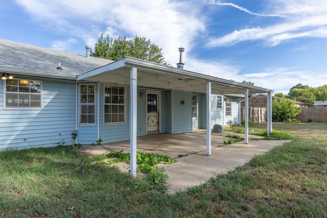 main property photo 28