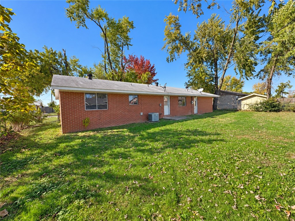 main property photo 16