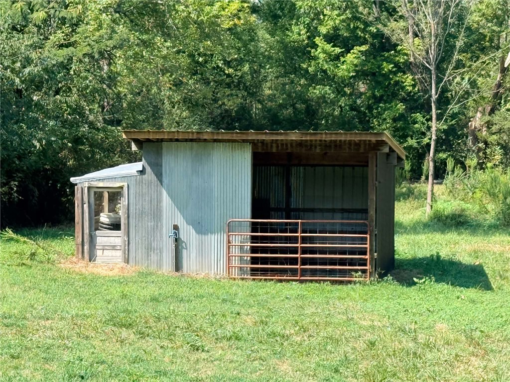 main property photo 44