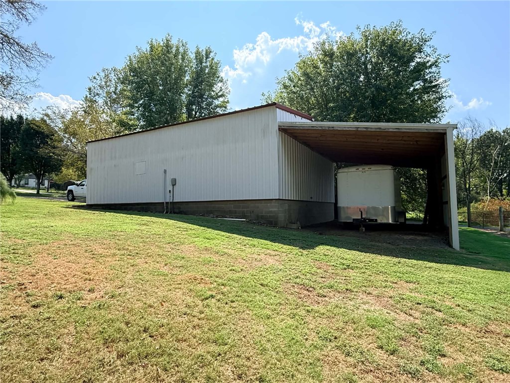 main property photo 45
