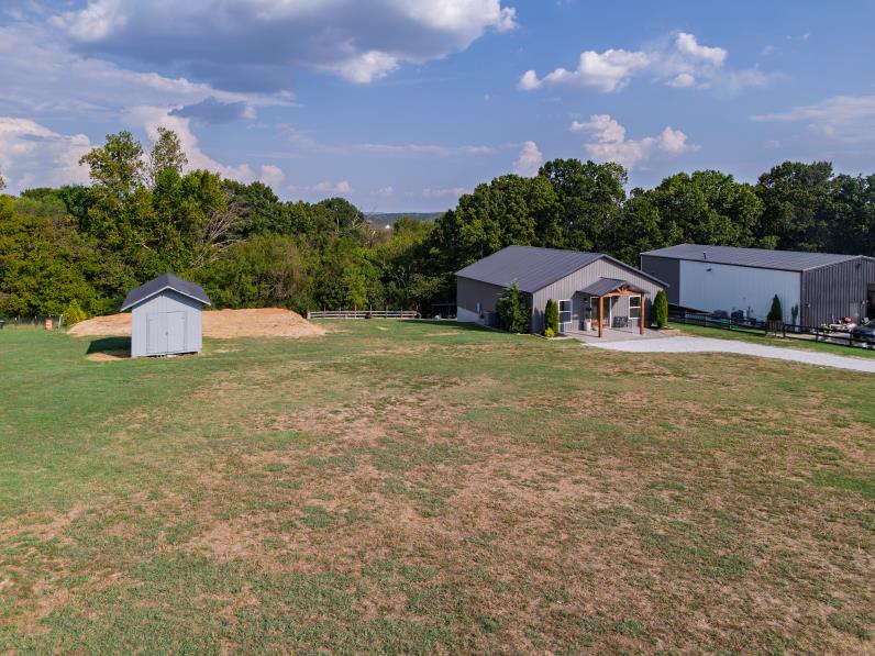 main property photo 31