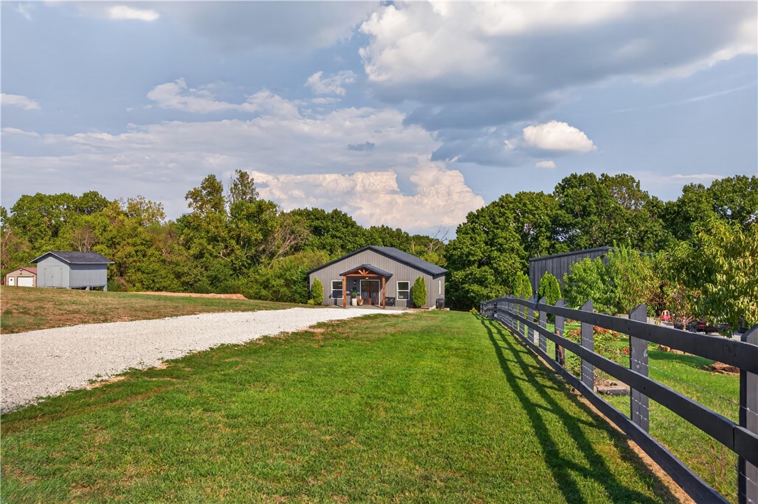 main property photo 32