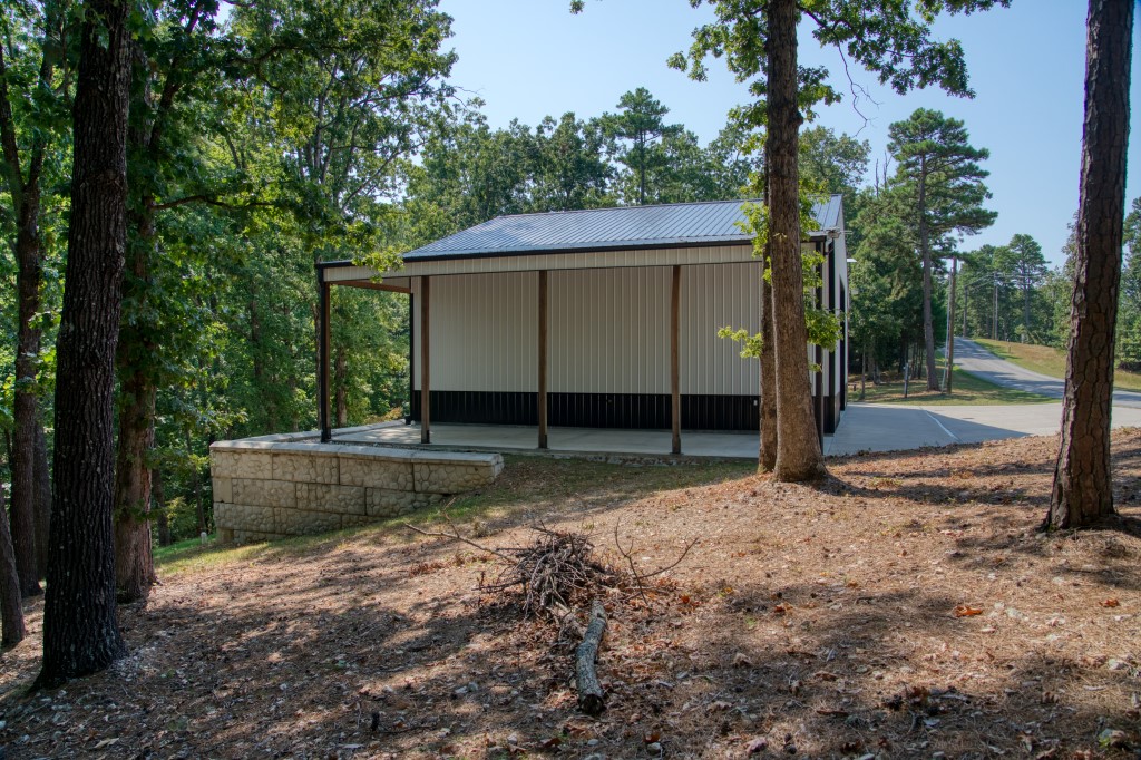 main property photo 34