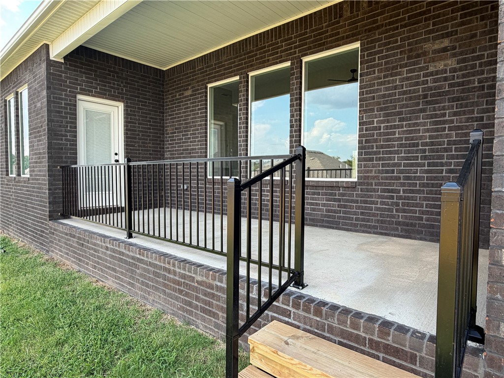 main property photo 30