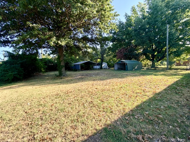 main property photo 17
