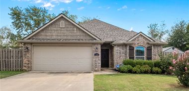 image of property with 3 Bed | 2 Bath | 1,416 Sqft