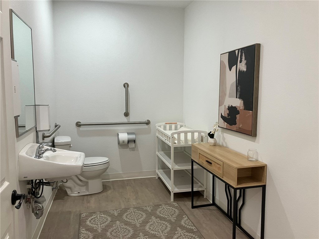 main property photo 11