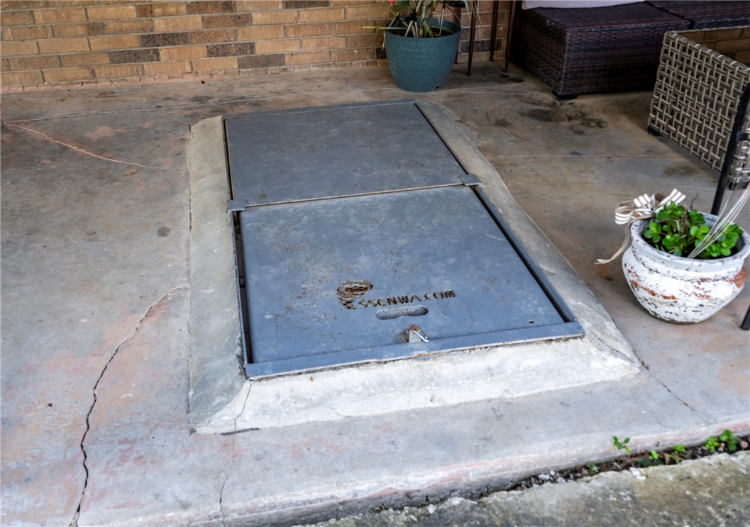 main property photo 33