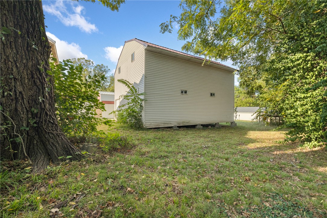 main property photo 32