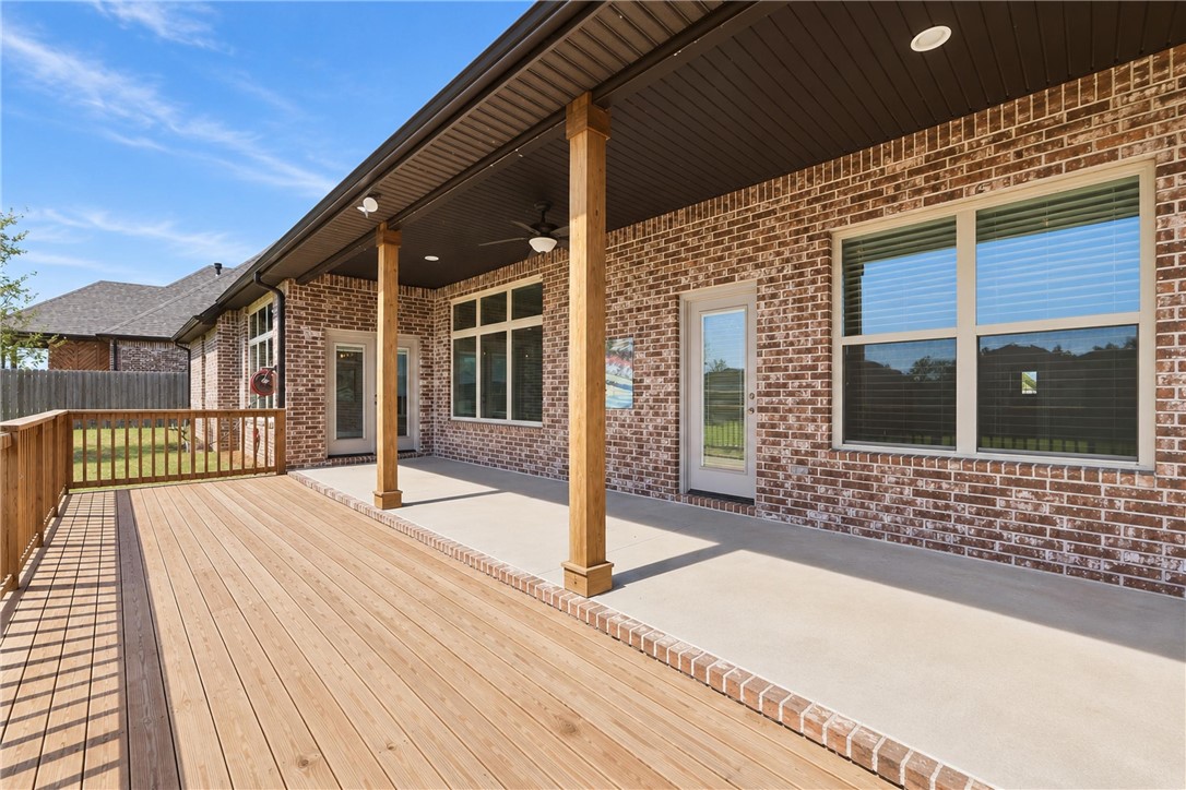 main property photo 40