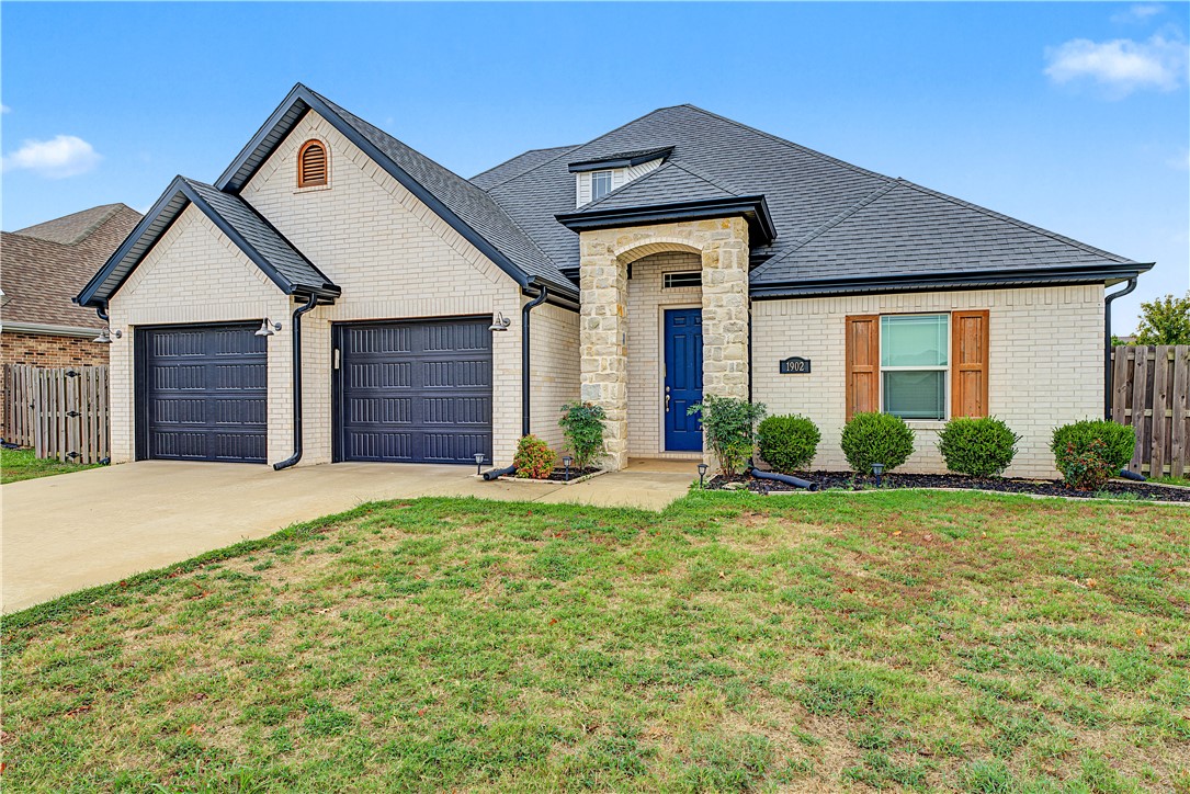 main property photo 22