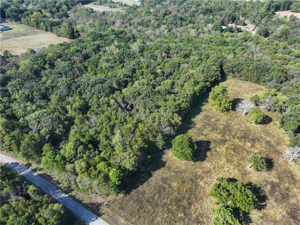 main property photo 41