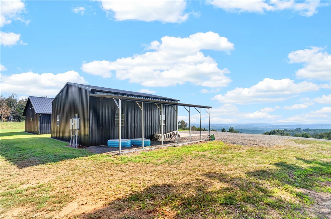 main property photo 11
