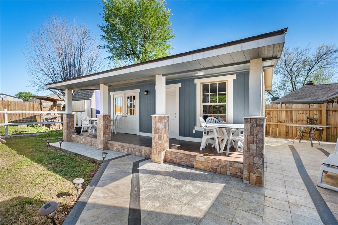main property photo 17