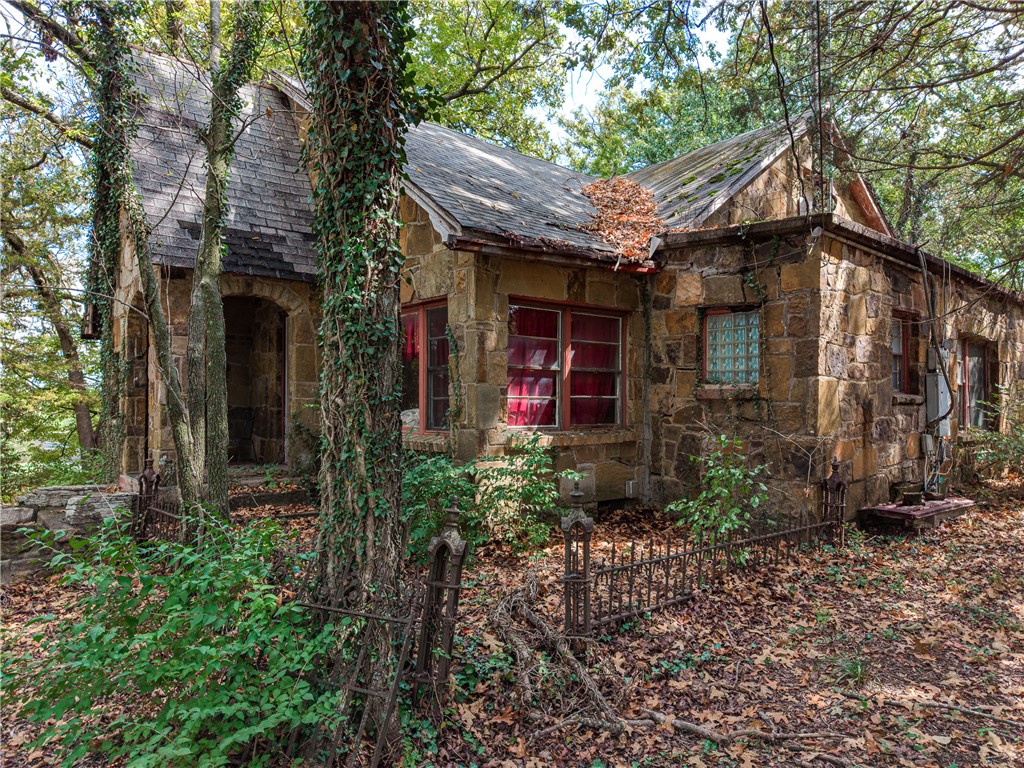 main property photo 15