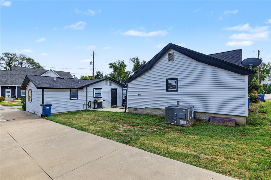 main property photo 45