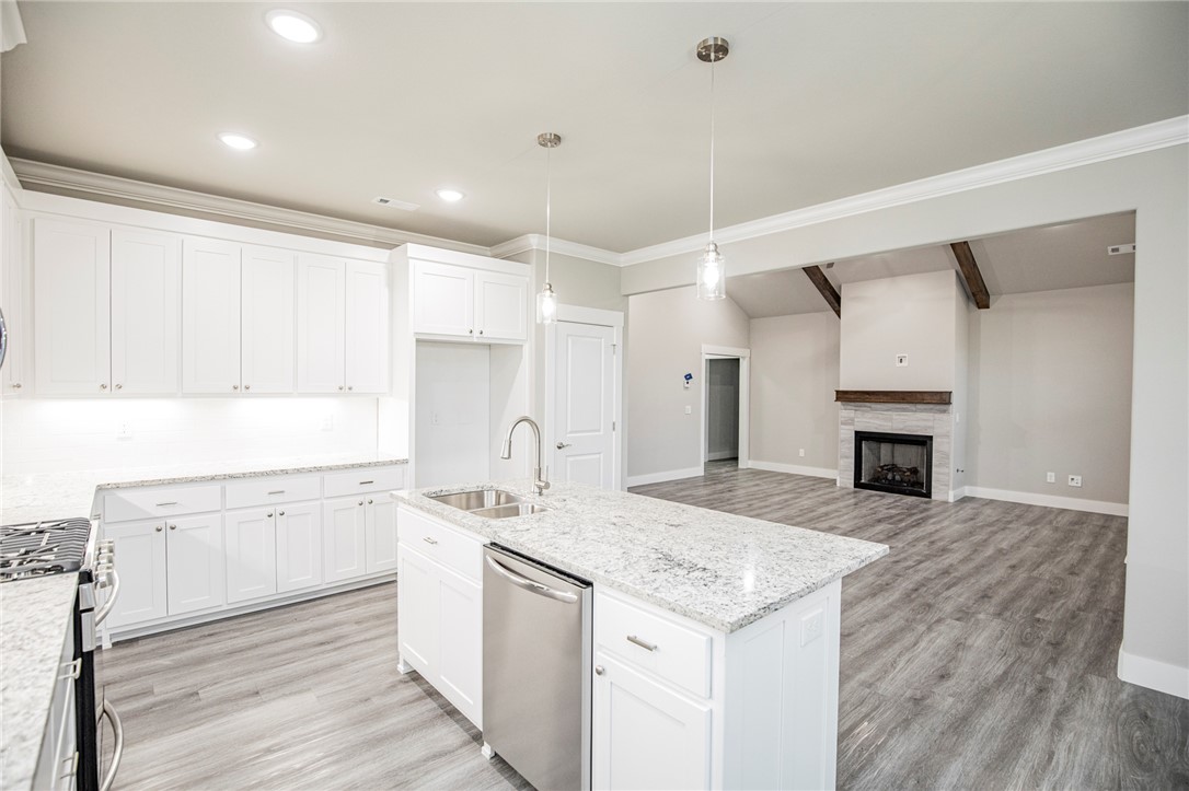 property viewer photo 10
