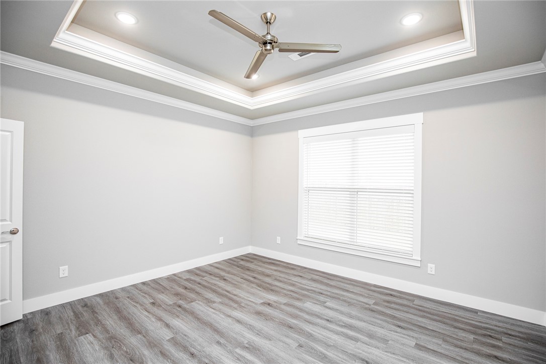 property viewer photo 18