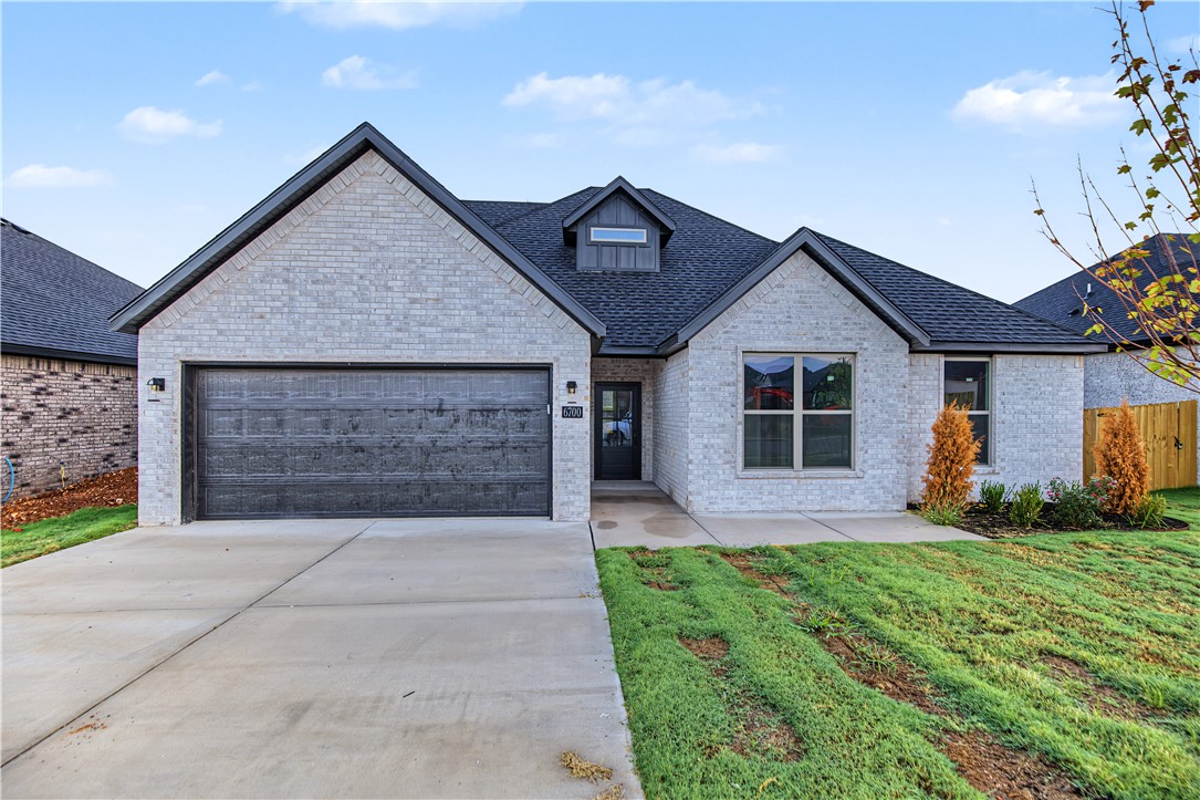 main property photo 0