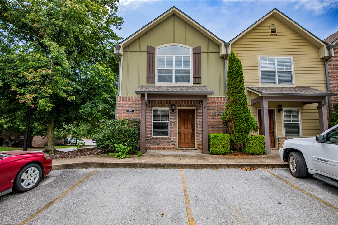 main property photo 16