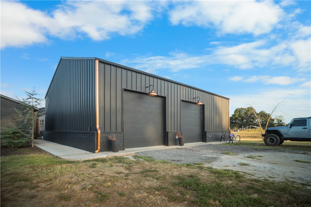 main property photo 27