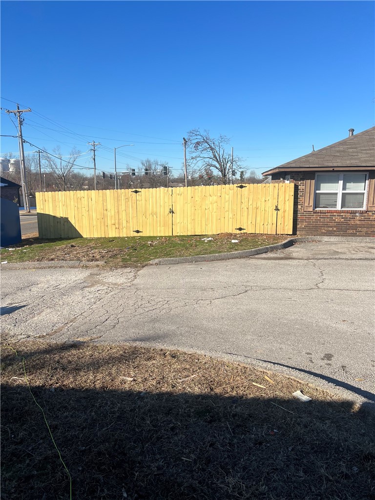 main property photo 14