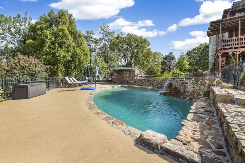 main property photo 46